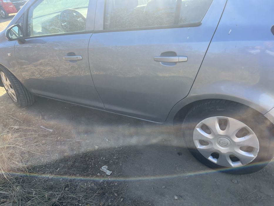 Dezmembrez Opel Corsa D 1.3 diesel 2006-2012