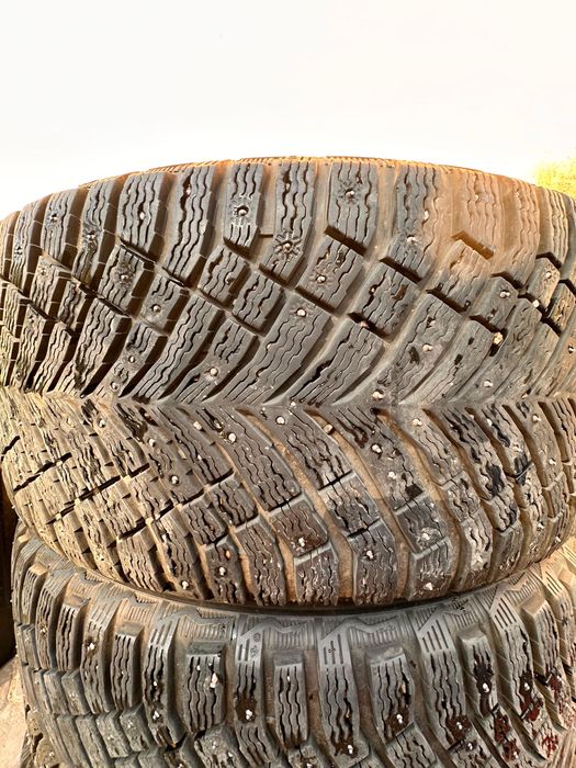 Комплект шин для машины Land Rover