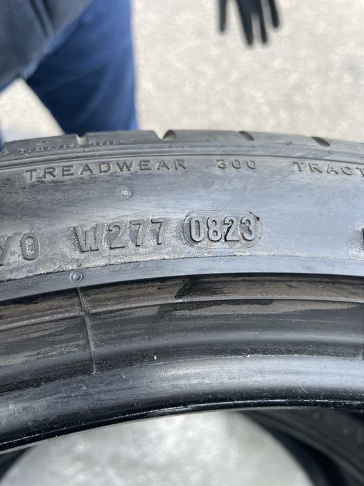 Гуми Pirelli 2бр. 245/40/R20 99W и 2бр. 275/35/ZR20 102Y