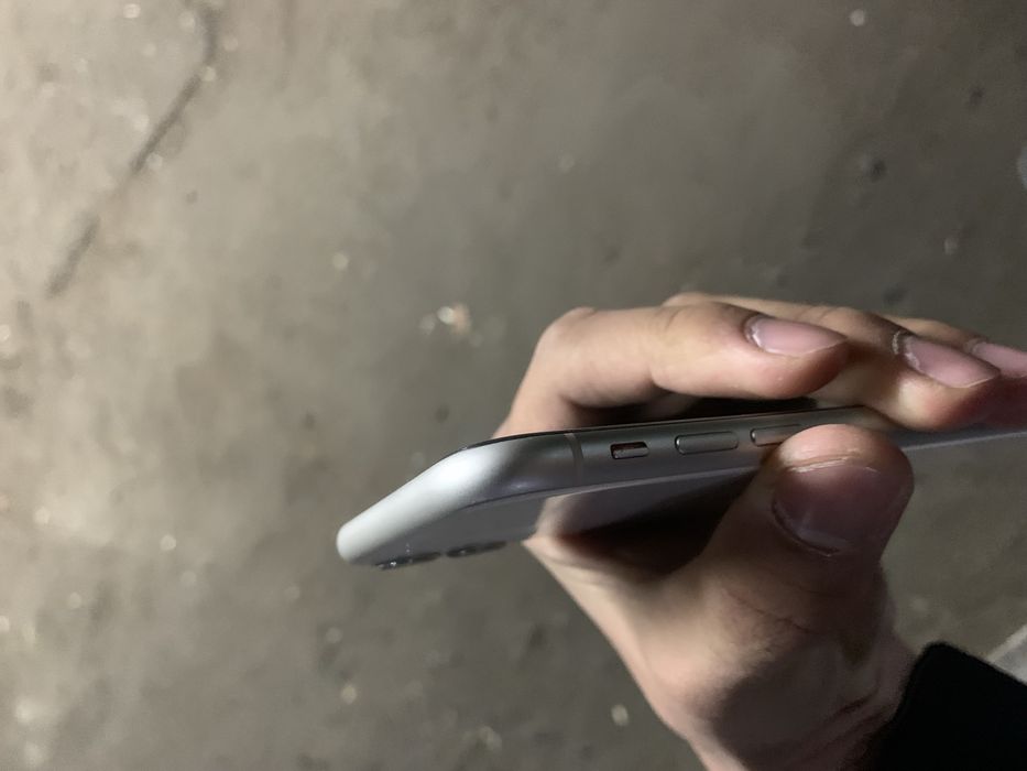 Iphone 11 white 64gb