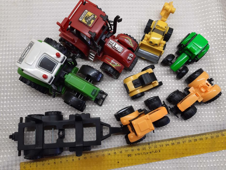 LOT Tractorase pentru diorame