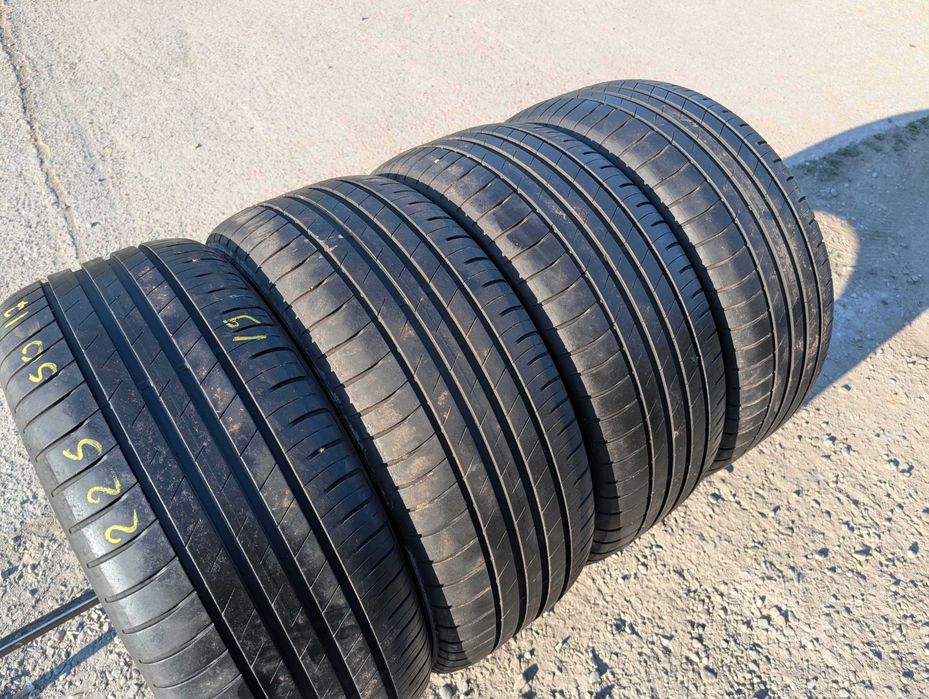 225/50 R17 • Vara • Goodyear Efficient Grip Performance 94W | 4 buc | Pret/buc