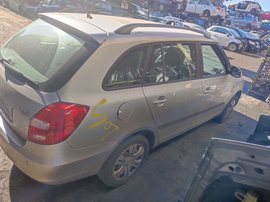 Skoda Fabia / Шкода фабия 1.6TDI 2010 г.