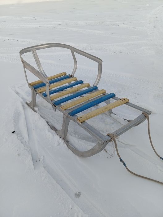 Продам санки.    .