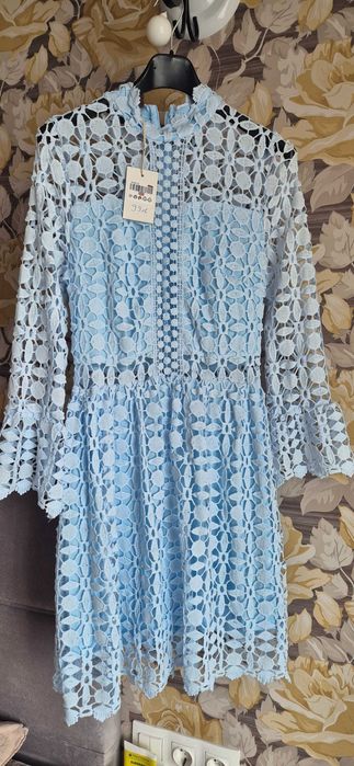 Страхотна рокля с етикет