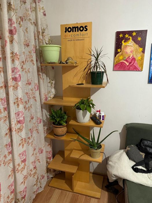 Полка для цветов и тд