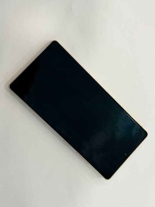 Samsung Galaxy S25 Ultra – 256GB / 12GB RAM