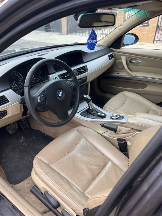 Vând Bmw e90 320 D 163 Cp Automat