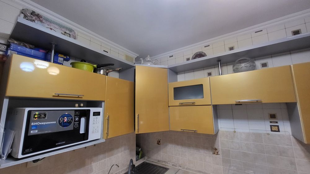 Кухонный гарнитур.