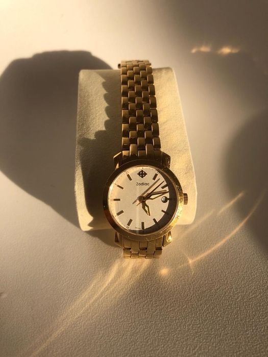 Zodiac швейцарские часы