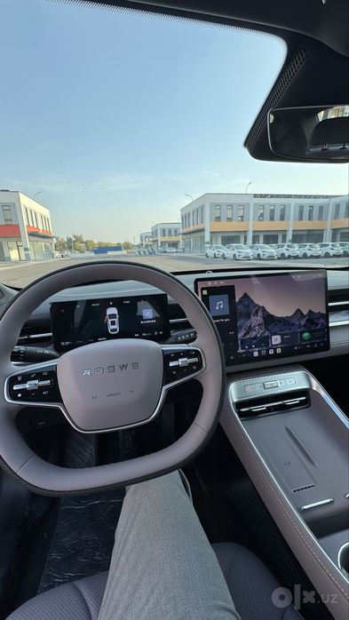 Roewe M7 DMH 2026 Gibrid 2050 km kulrang