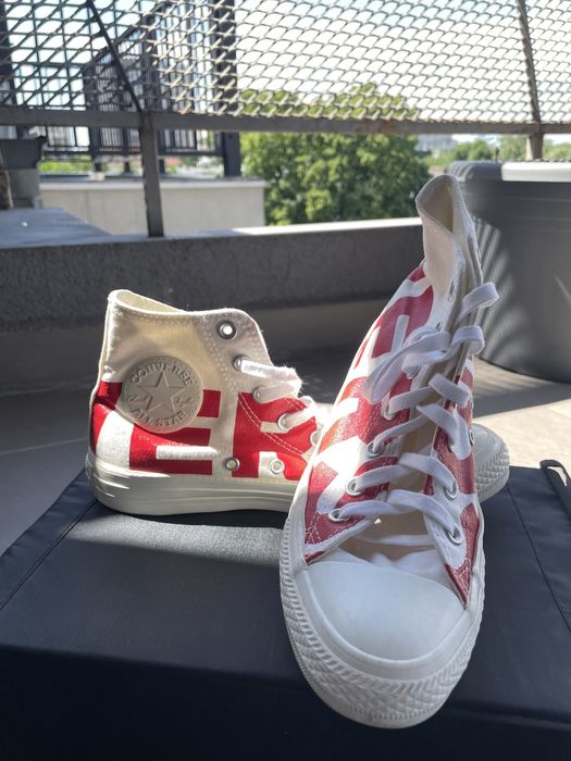 Обувки на Converse