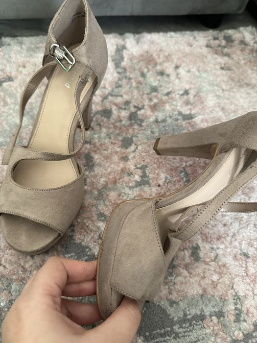 Pantofi piele intoarsa