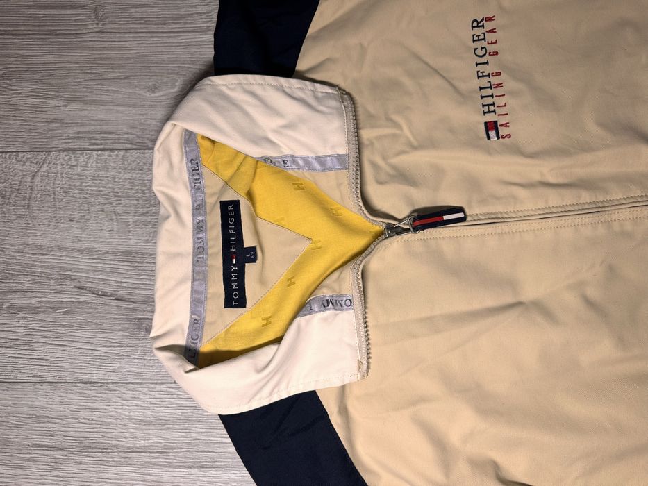 Geaca Tommy Hilfiger