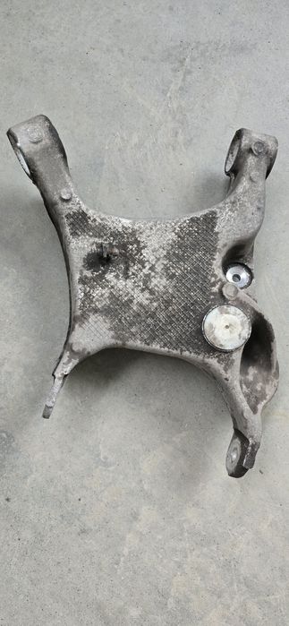 Bascula stanga spate BMW E61