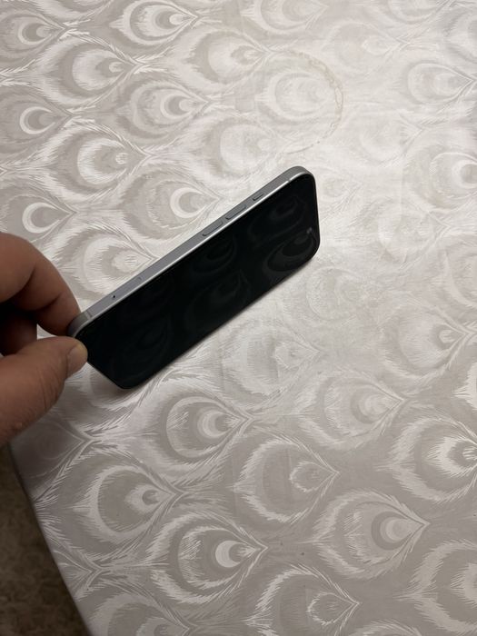 iPhone 15, белый