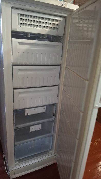 Продам холодильник