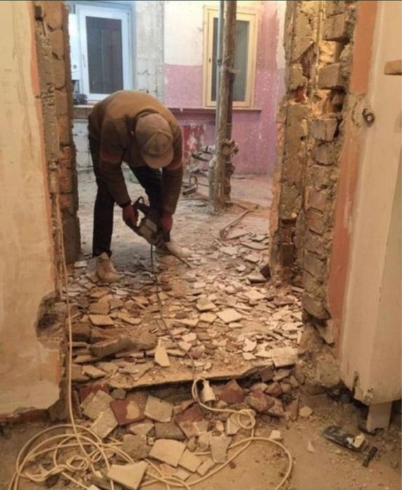 demolari manuale , decopertări locuințe transport inclus in pret