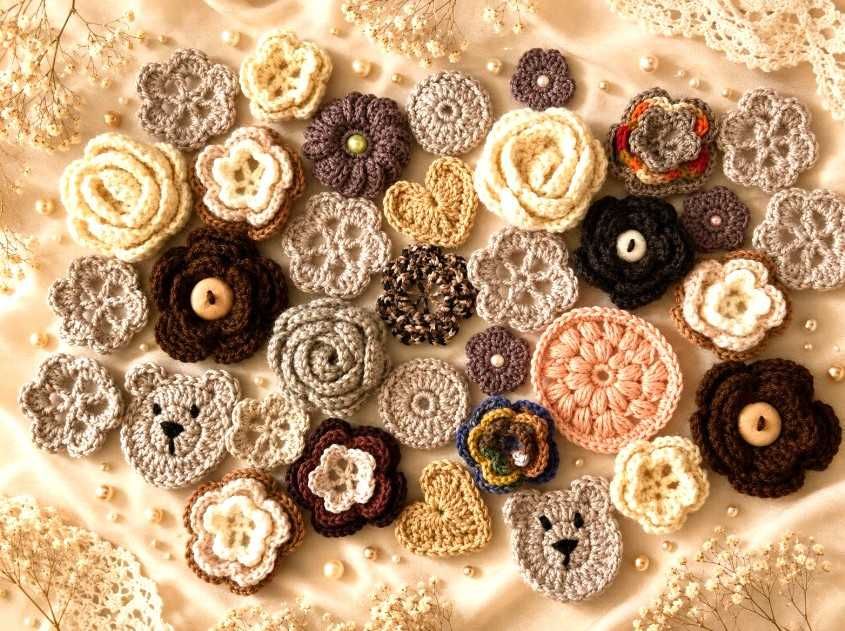 Lot flori crosetate