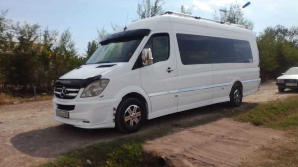 Mercedes Sprinter W906 передний бампер Rex