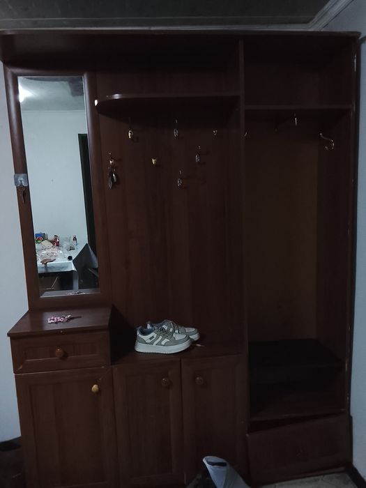 продам прихожую  б/у
