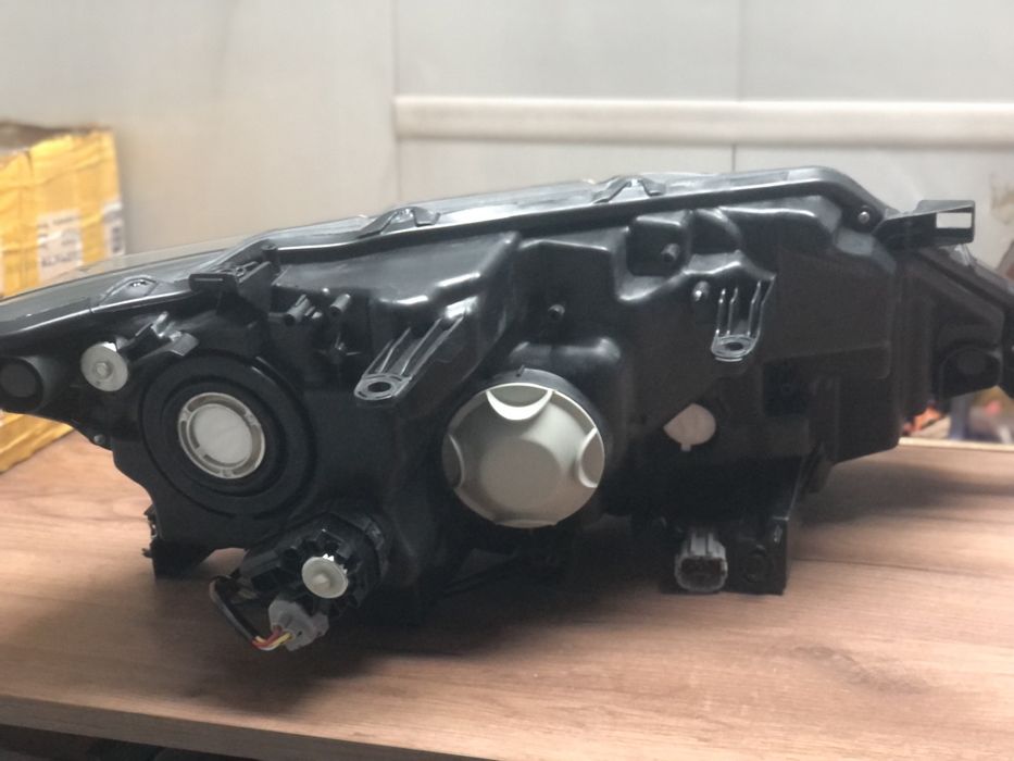 Фара левая Nissan X-trail