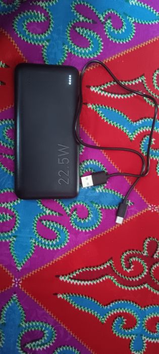 Продаю паур банк