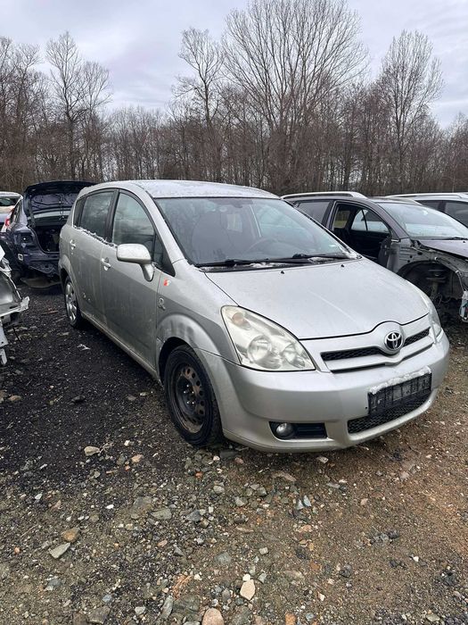 Toyota Corolla Verso 2.0 D-4d 116к.с 2005г На Части