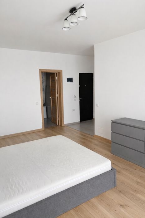 DIRECT PROPRIETAR Vând Garsoniera+terasǎ+loc parcare privat