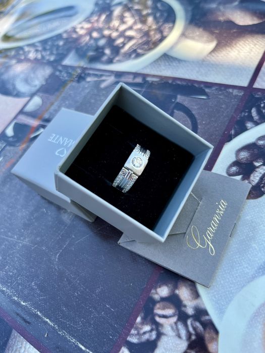 Vând inel bărbătesc cu diamante Aur 18 kt