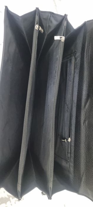 Продам портфель..