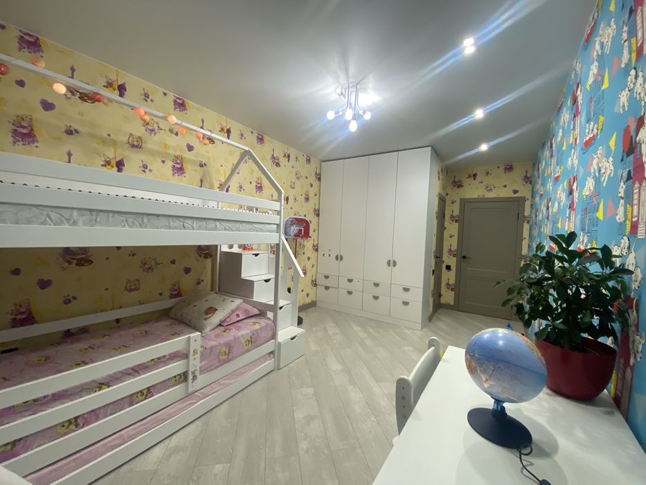 Кровать трехярусная