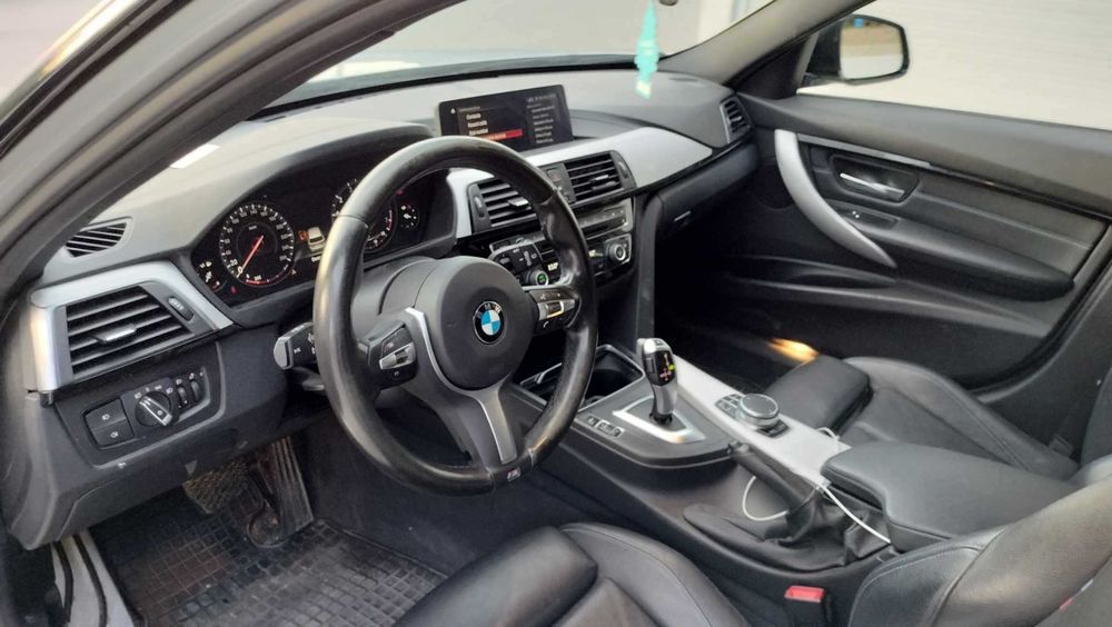 BMW 318i MPaket Touring 2018
