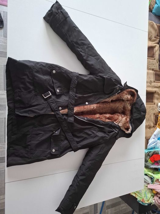 Куртка с капюшоном, 44 размер