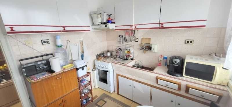 Продава се Многостаен апартамент в Карнобат - 130 кв.м за 1093 €/кв.м - Снимка #2