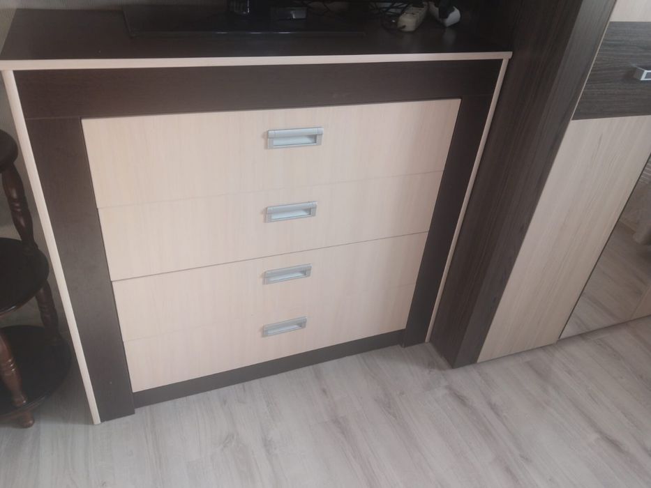 Продам спальный гарнитур