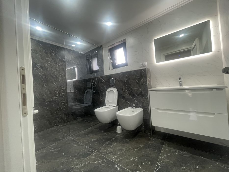 Vand casa de lux ! Gura humorului !