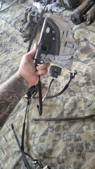 Оригинални брави за Vw Паса 6 2005- 2010г