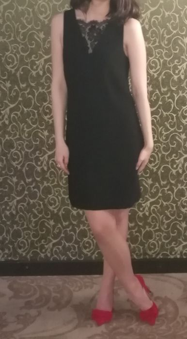Vând rochiță neagră H&M