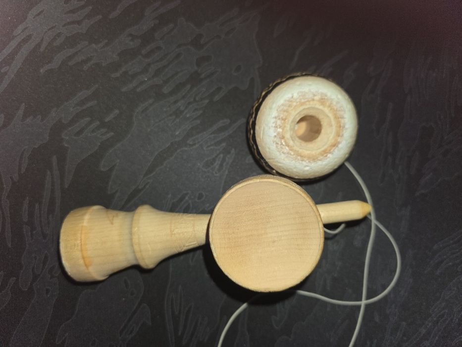 Vand kendama cu ken E.T. si tama israel