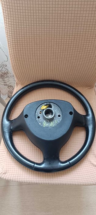 Продавам голф 4 1.6 SR двуврат на части