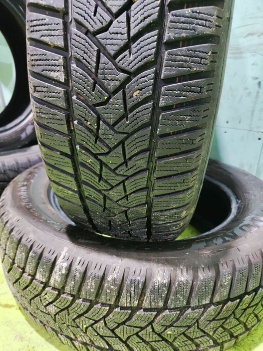 2 бр зимни 205/60/16 Dunlop