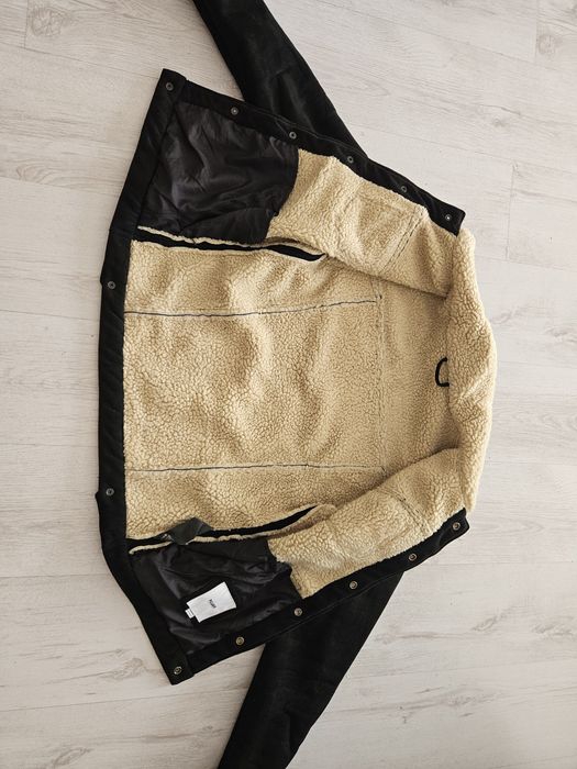 Велурено яке pull bear