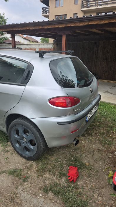 Алфа 147 на Части