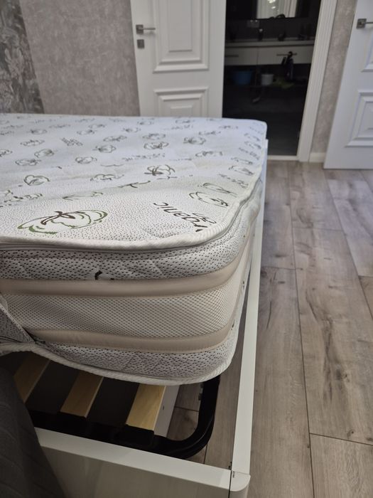 Продам матрас 1,8*2м, 30 тыс