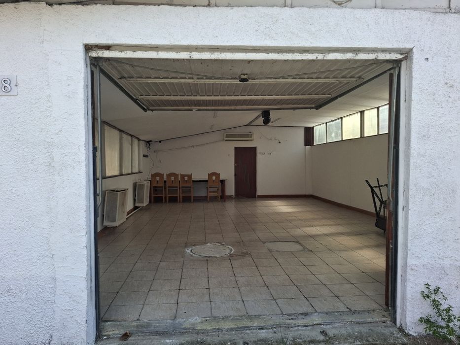 Garaj de depozitare in zona Bucureștii Noi
Suprafata este