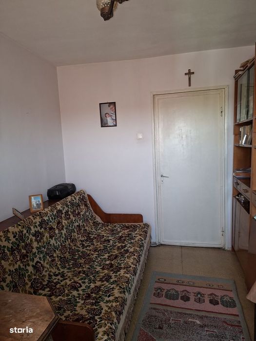 Apartament 4 camere Rovine