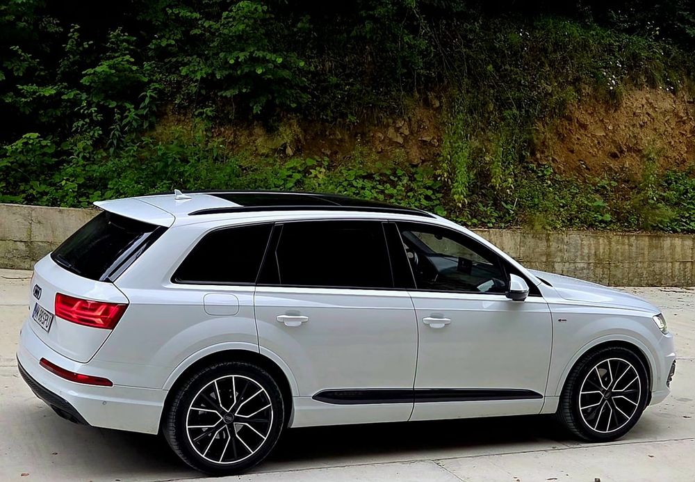Audi Q7  3.0 TDI  3X S line