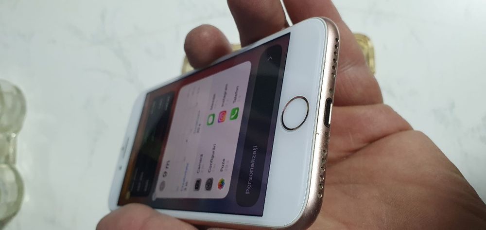 IPhone 8 impecabil - Gold Edition