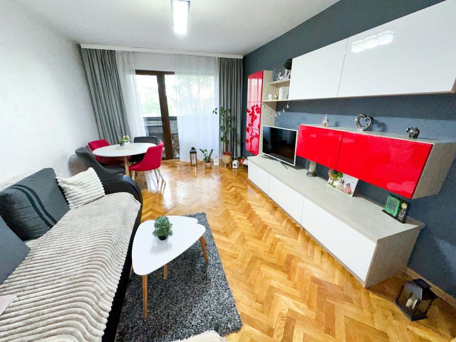 Apartament 3 camere + garaj de vânzare Cartier Păcii, Târnăveni, jud. Mures